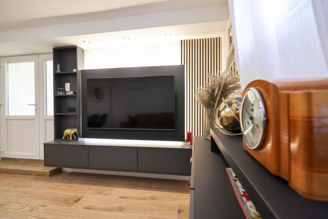Oscar & Leo Apartman *